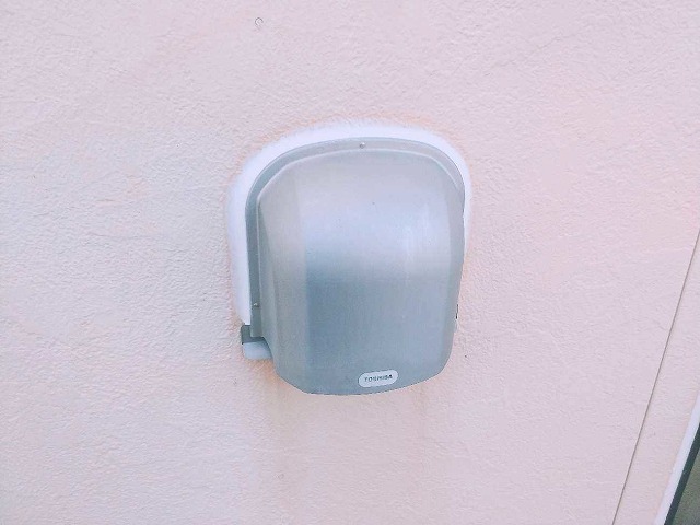 換気口周りのシーリング材打ち増し完了